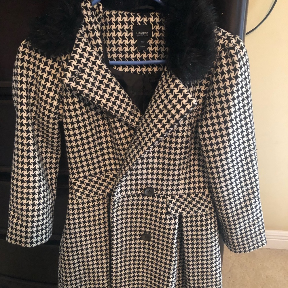 Long black and white coat for girls 10/12